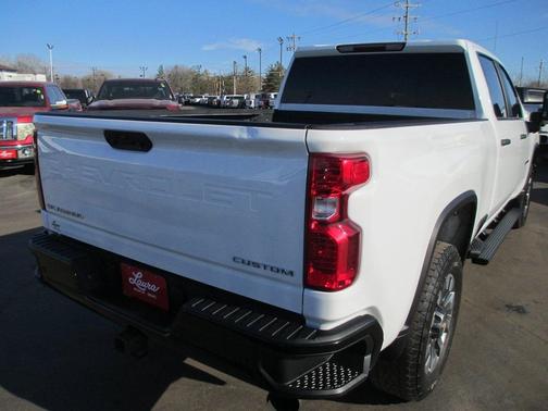 2024 Chevrolet Silverado 2500 Custom