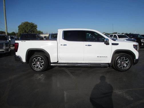 2022 GMC Sierra 1500 SLT