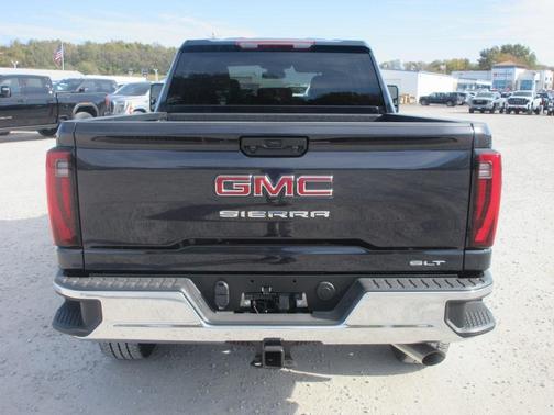 2026 GMC Sierra 2500 SLT