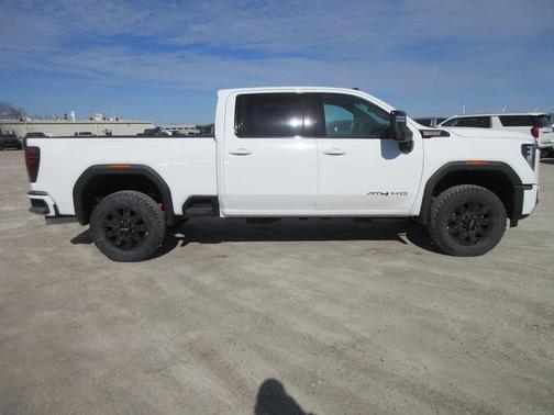 2025 GMC Sierra 2500 AT4