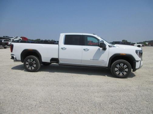 2025 GMC Sierra 3500 Denali