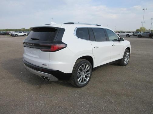 2025 GMC Acadia Denali