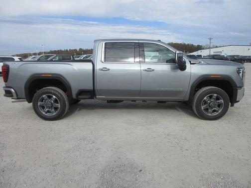 2026 GMC Sierra 3500 SLT