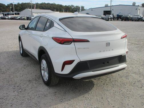 Summit White 2026 Buick Envista Preferred