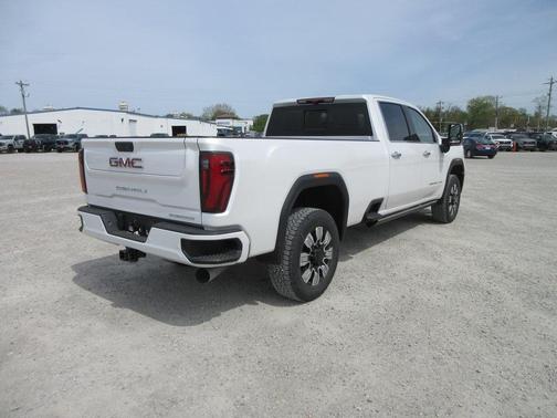 2025 GMC Sierra 3500 Denali