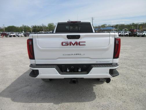 2025 GMC Sierra 3500 Denali