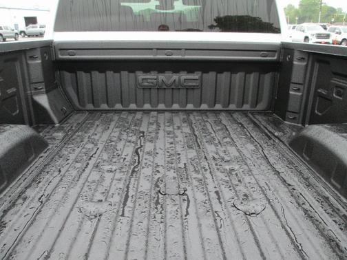 2025 GMC Sierra 2500 SLE