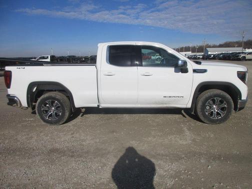 Summit White 2026 GMC Sierra 1500 SLE