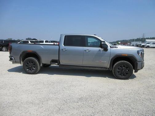 2025 GMC Sierra 3500 AT4