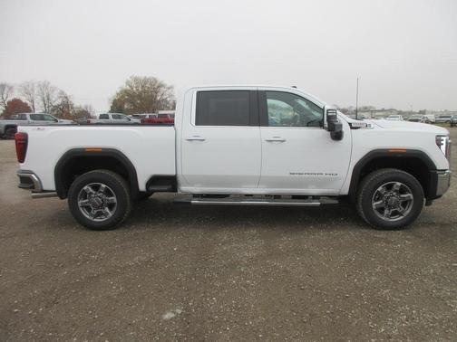 2025 GMC Sierra 2500 SLT