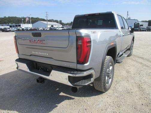 2026 GMC Sierra 2500 SLT
