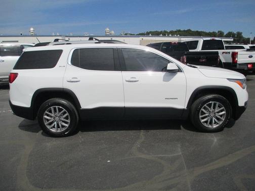 2019 GMC Acadia SLE-2