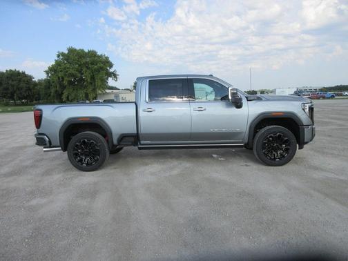 2025 GMC Sierra 2500 Denali Ultimate