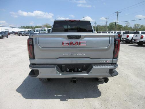 2025 GMC Sierra 2500 AT4