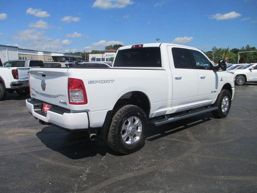 Bright White Clearcoat 2024 RAM 2500 Big Horn