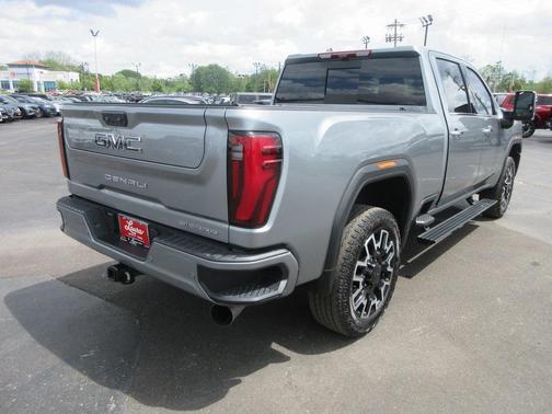 2024 GMC Sierra 2500 Denali Ultimate