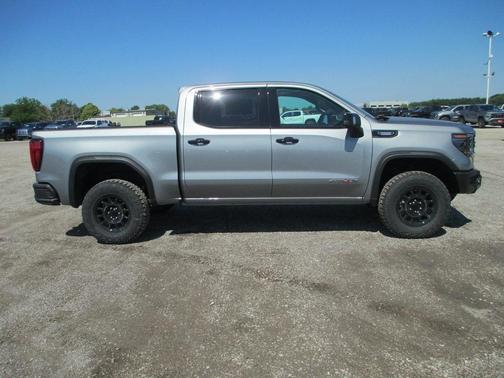 2025 GMC Sierra 1500 AT4X