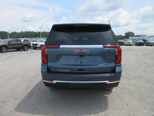 2025 GMC Yukon Elevation