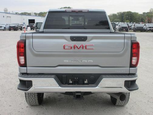 2026 GMC Sierra 2500 SLE