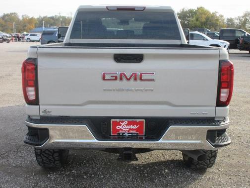 2026 GMC Sierra 2500 SLE