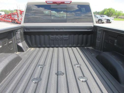 Dune 2026 GMC Sierra 3500 AT4
