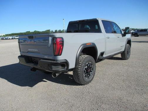 2025 GMC Sierra 2500 AT4X