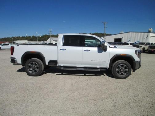 2026 GMC Sierra 2500 SLT