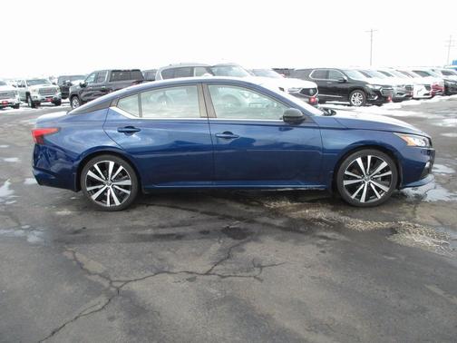 2020 Nissan Altima 2.5 SR