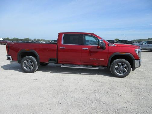 2025 GMC Sierra 3500 SLT