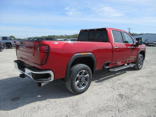 2025 GMC Sierra 3500 SLT