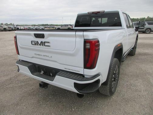 Glacier White 2026 GMC Sierra 2500 Denali Ultimate