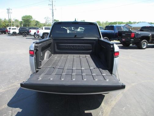 2024 Rivian R1T Adventure Package