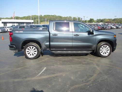 2020 Chevrolet Silverado 1500 Custom