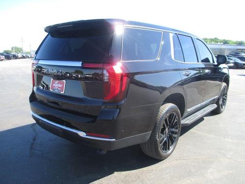 Onyx Black 2025 GMC Yukon Elevation