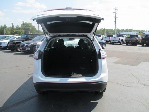 2018 Ford Edge SE