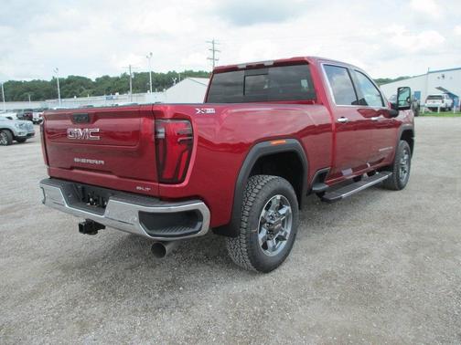 2025 GMC Sierra 2500 SLT