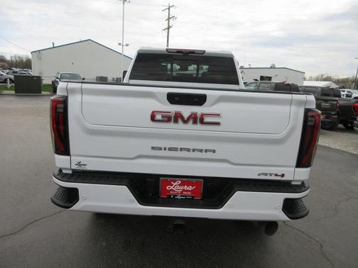 2024 GMC Sierra 2500 AT4