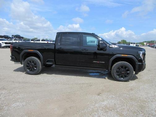 2025 GMC Sierra 2500 AT4