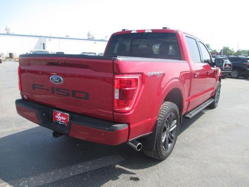 Rapid Red Metallic Tinted Clearcoat 2022 Ford F-150 XLT