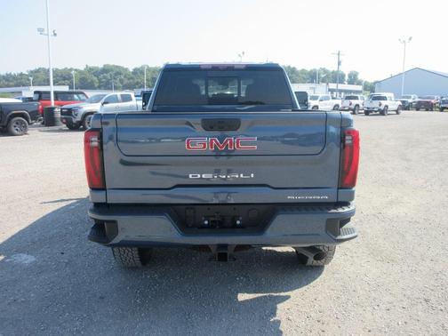 2025 GMC Sierra 2500 Denali