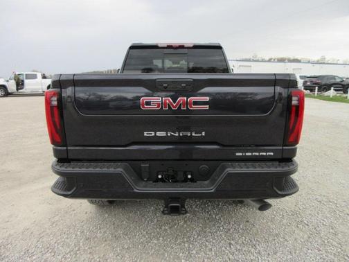 2025 GMC Sierra 2500 Denali
