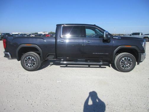 2026 GMC Sierra 2500 SLT