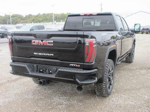 2026 GMC Sierra 2500 AT4
