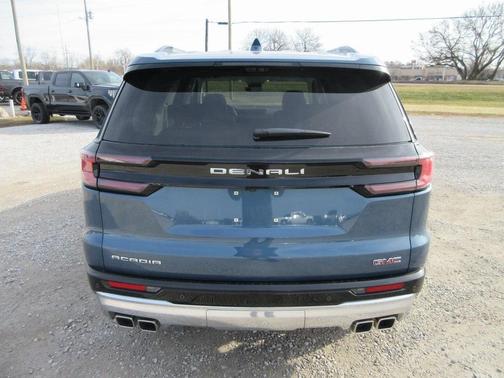 2025 GMC Acadia Denali