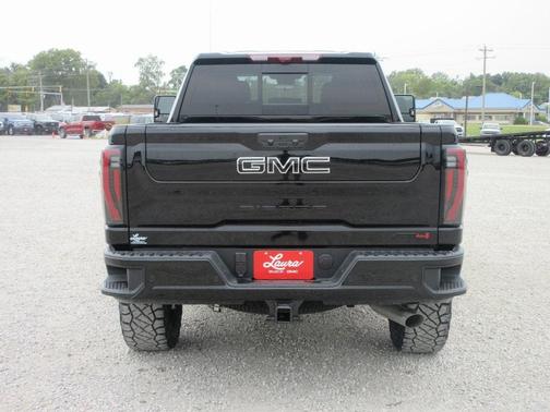 2025 GMC Sierra 2500 AT4