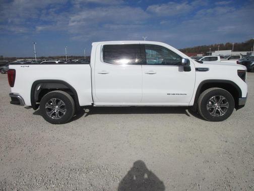 2026 GMC Sierra 1500 SLE