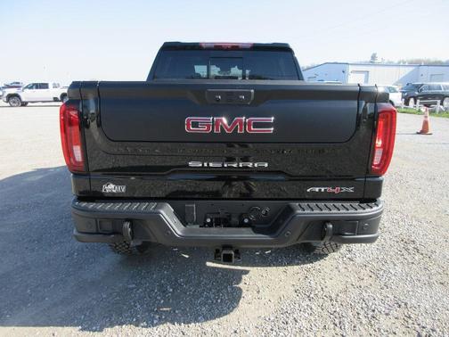 2025 GMC Sierra 1500 AT4X
