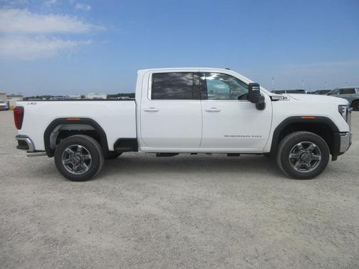 2025 GMC Sierra 2500 SLE