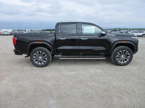 2025 GMC Canyon Denali