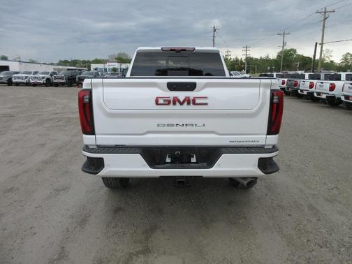 2025 GMC Sierra 2500 Denali